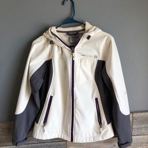 Medium weight white coat